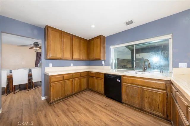 $830,000 | 906 Brandywine, Corona, CA 92878