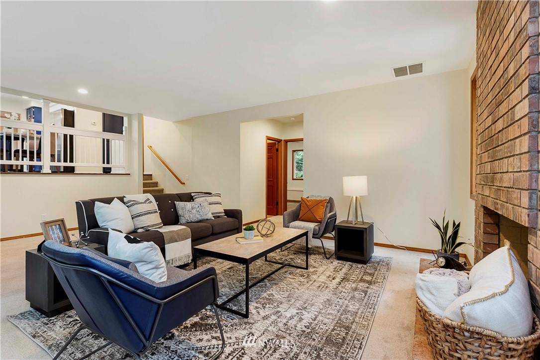 8310 Olympic View Drive Edmonds, WA 98026 - Photo 12 of 30