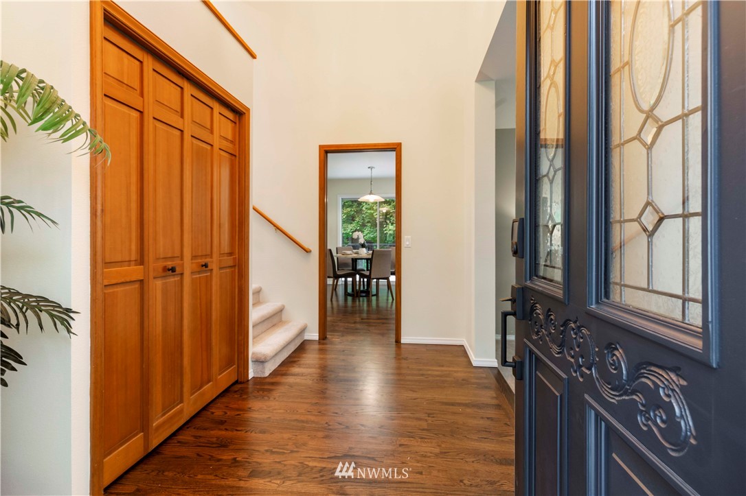 8310 Olympic View Drive Edmonds, WA 98026 - Photo 3 of 30