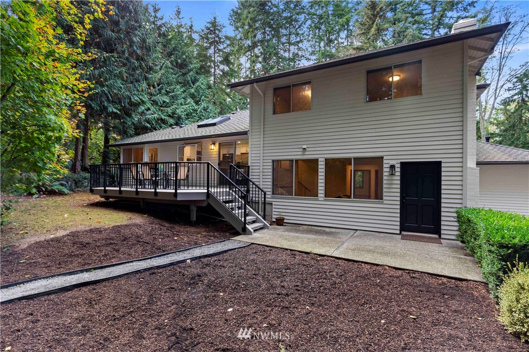 8310 Olympic View Drive Edmonds, WA 98026 - Photo 26 of 30