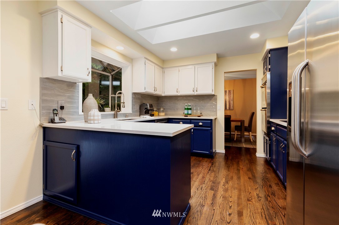 8310 Olympic View Drive Edmonds, WA 98026 - Photo 10 of 30