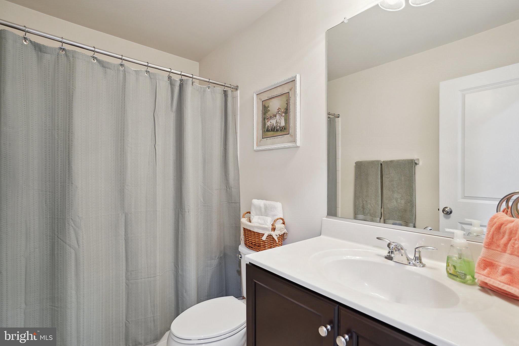 8944 Dahlgren Ridge Road Manassas, VA 20111 - Photo 30 of 40