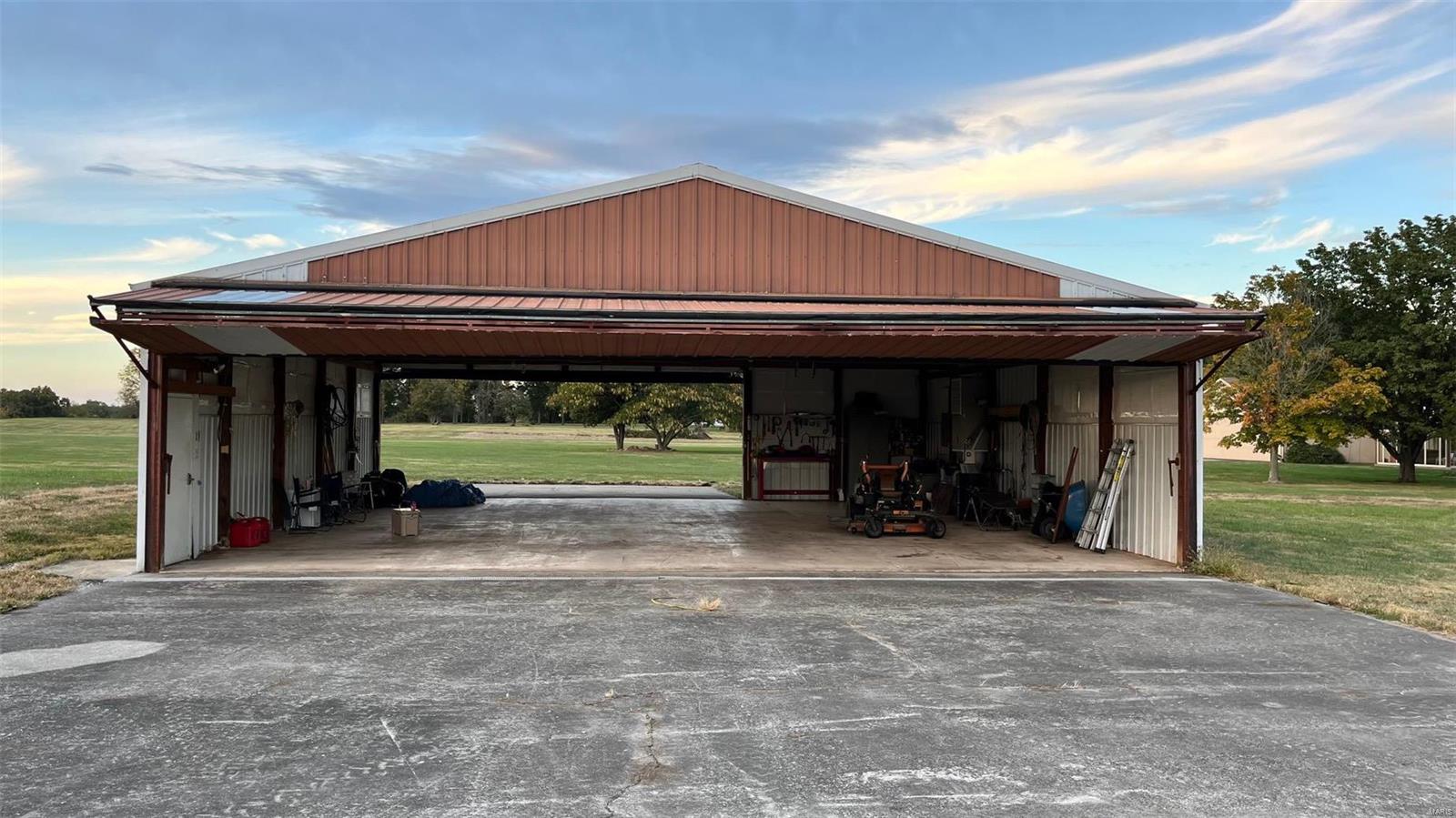 2147 Clover Leaf School Road Belleville, IL 62223 - Photo 8 of 8 Gallery Image 8