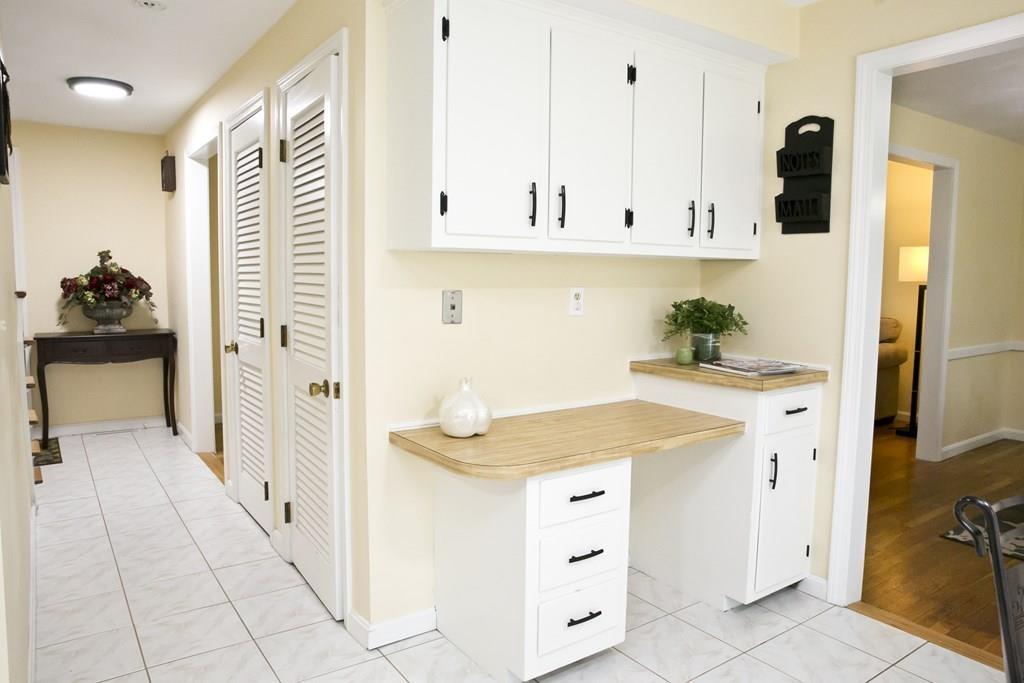 24 Browning Road Shrewsbury, MA 01545 - Photo 10 of 39 Gallery Image 10