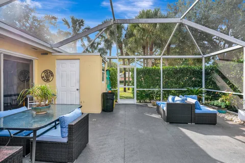 $350,000 | 4904 Lake Catherine Drive, Palm Beach Gardens, FL 33403