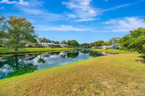 $350,000 | 4904 Lake Catherine Drive, Palm Beach Gardens, FL 33403