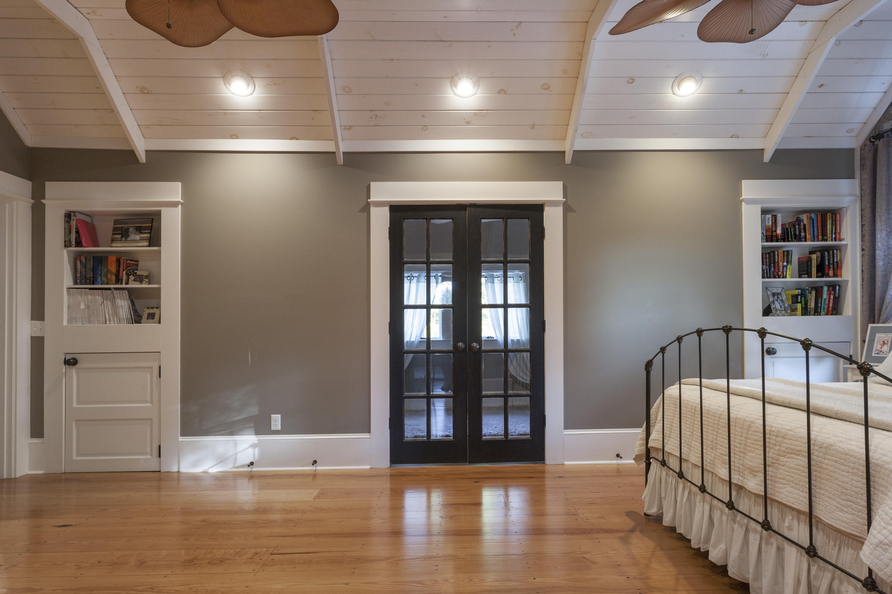 3671 Burning Bush Road Ringgold, GA 30736 - Photo 24 of 37 master suite built-ins