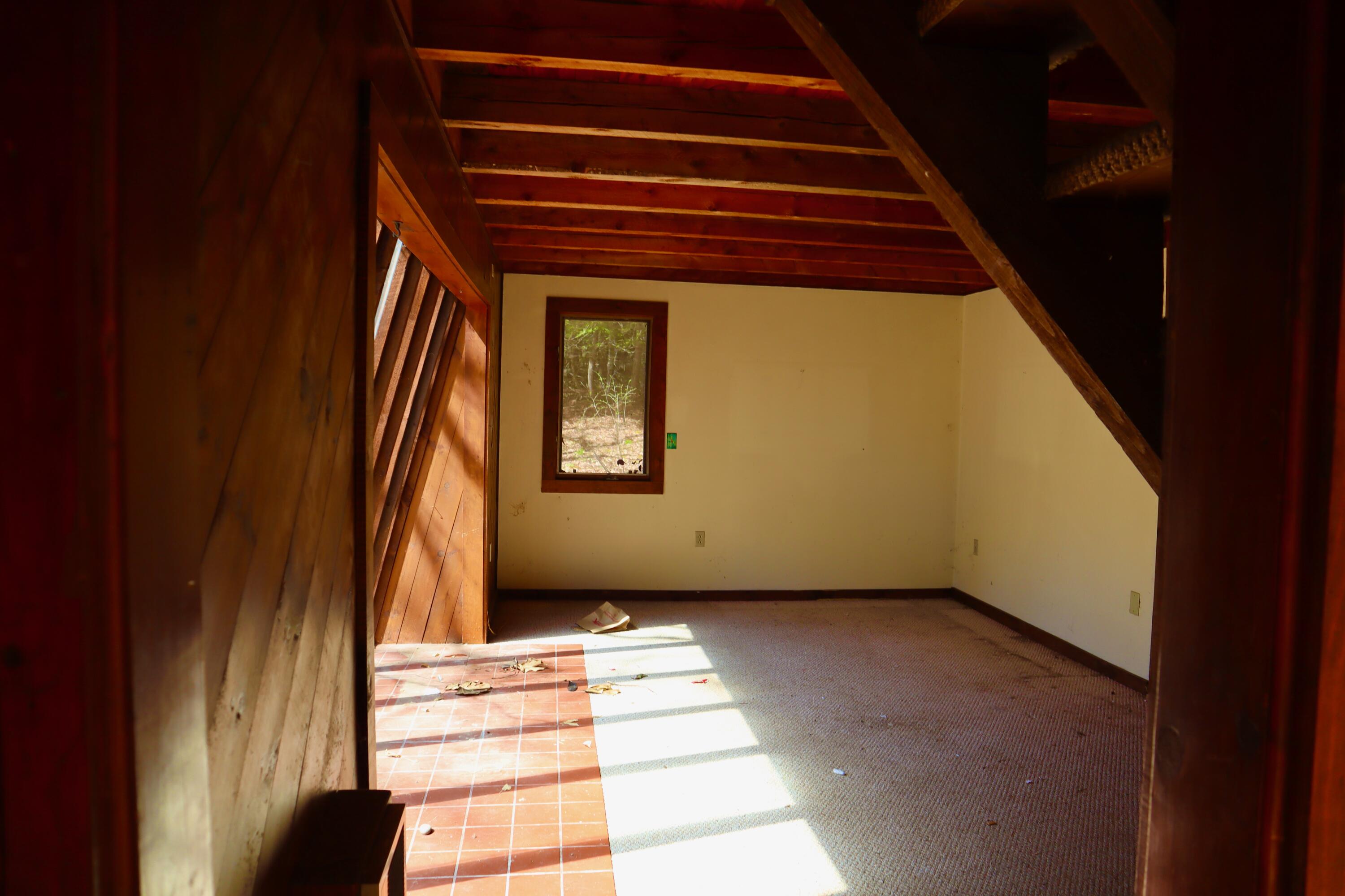 218 Plummer Road Richmond, ME 04357 - Photo 9 of 34 Front room 1