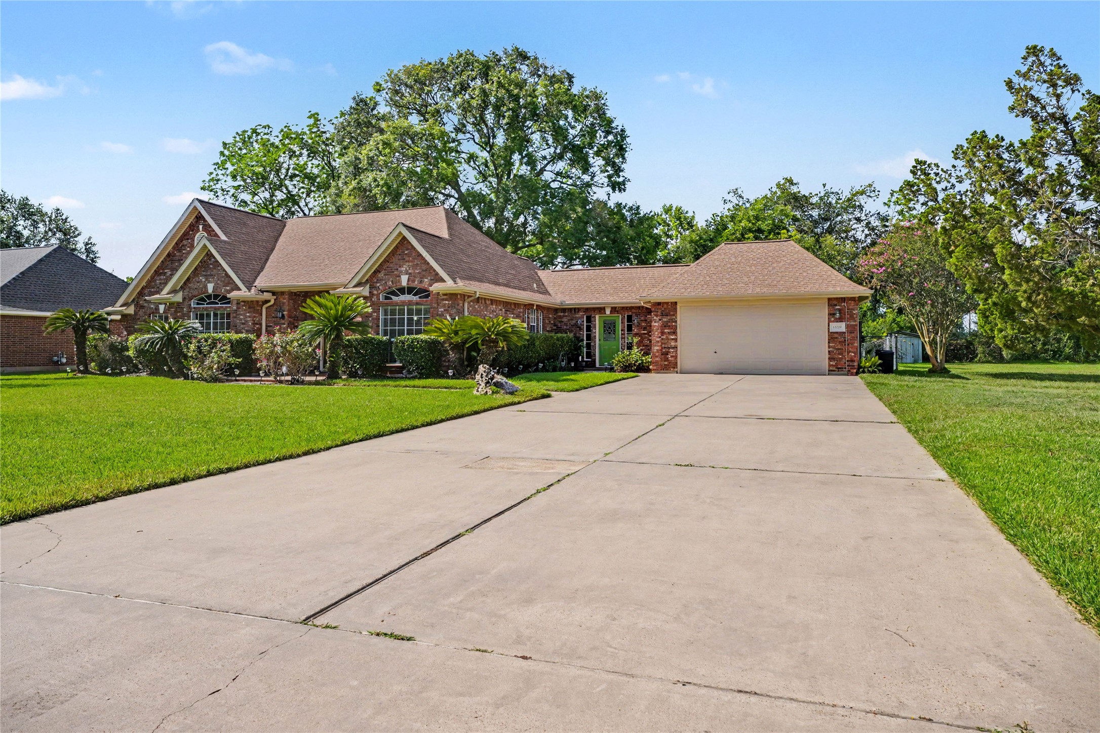13229 Rene Circle Santa Fe, TX 77510 - Photo 2 of 31 Entrance from Rene Circle as well as Avenue S, notice the ample driveway
