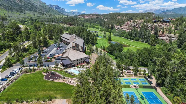 $221,333 | 314 Tamarron Drive, Unit 203, Durango, CO 81301