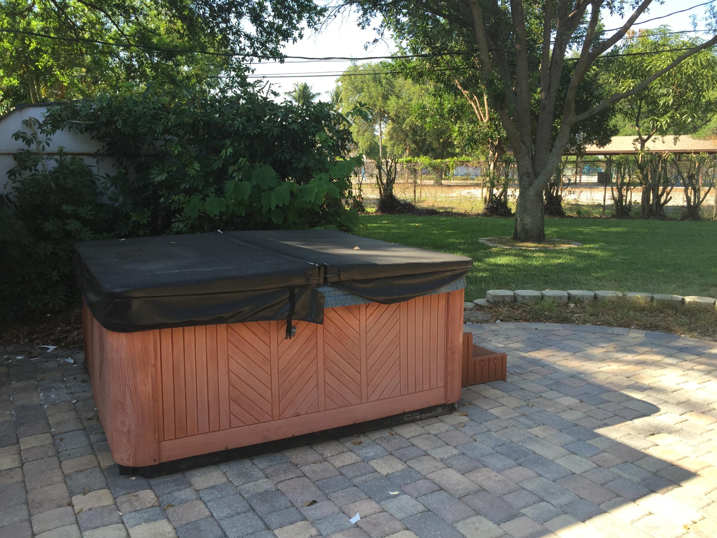 1221 Southwest 4th Street Boca Raton, FL 33486 - Photo 8 of 21 Spa.JPG