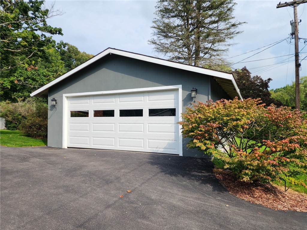 102 Longview Drive Ithaca Town, NY 14850 - Photo 3 of 49