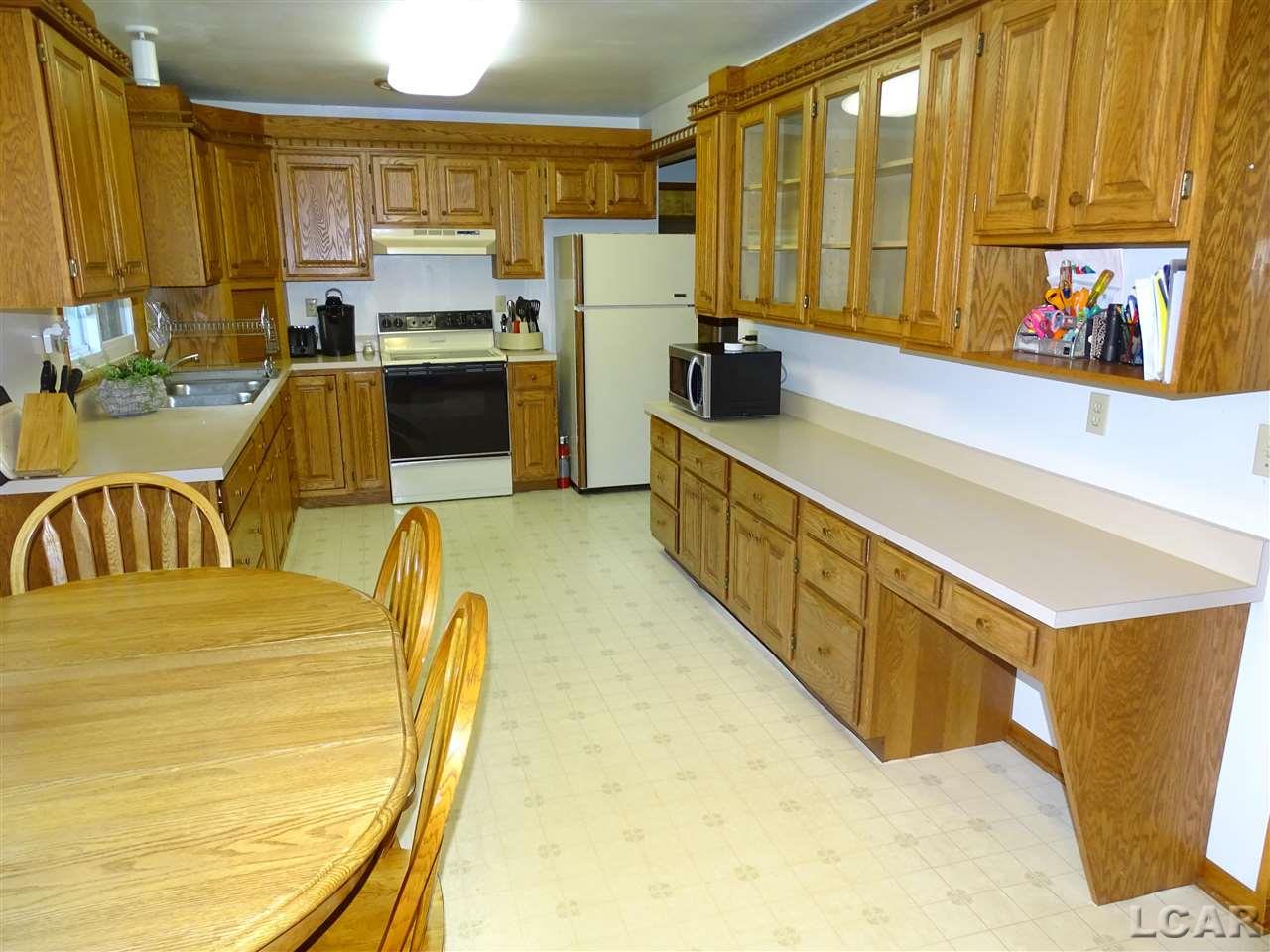 8170 Clinton Road Jackson, MI 49201 - Photo 15 of 30