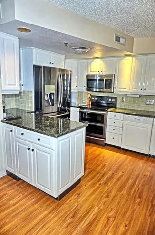 $459,900 | 2051 Vista Del Sol Circle, Unit 201, Lutz, FL 33558