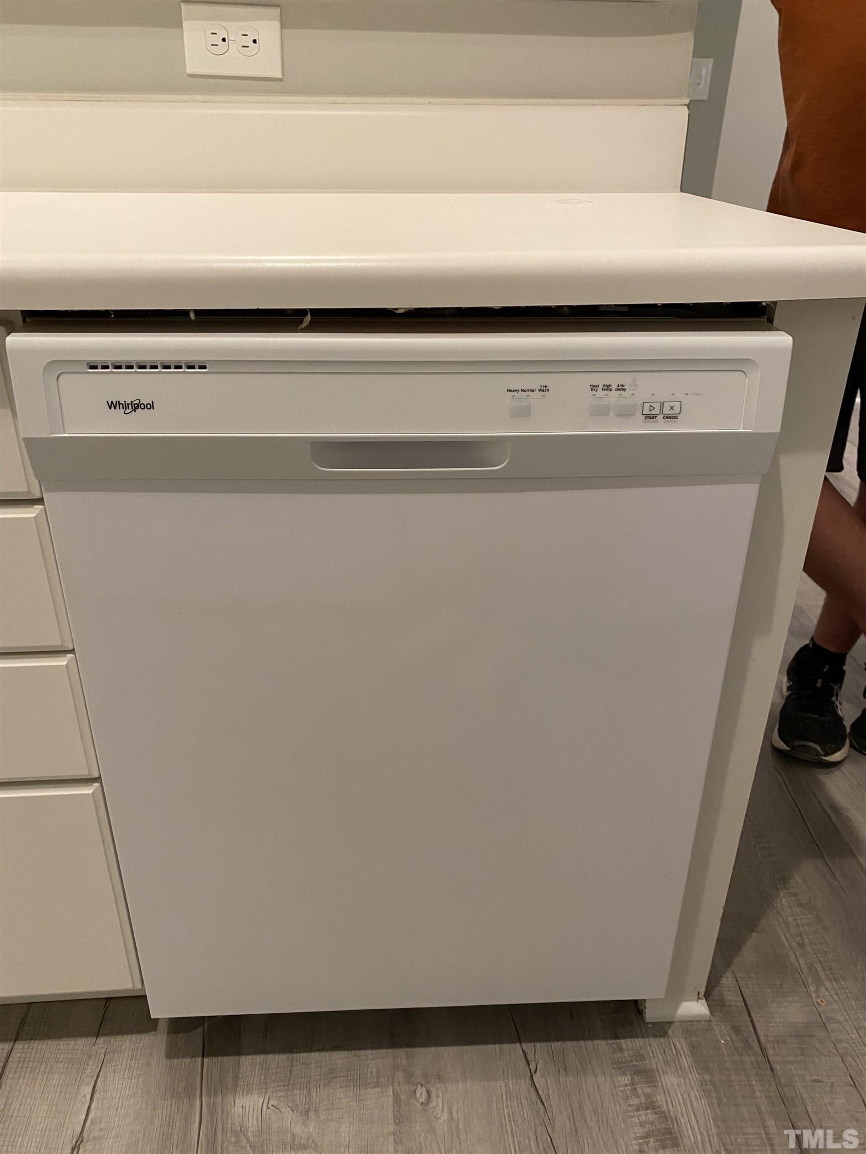 4422 Wellington Ridge Loop, Unit 4422 Cary, NC 27518 - Photo 29 of 40 a close up view of washer