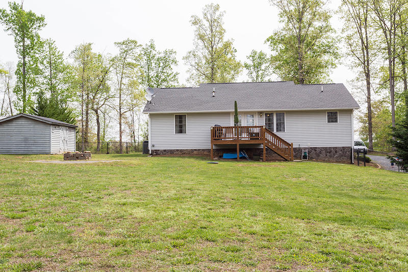 1971 Quaker Church Road Bedford, VA 24523 - Photo 39 of 47 DGA_1779