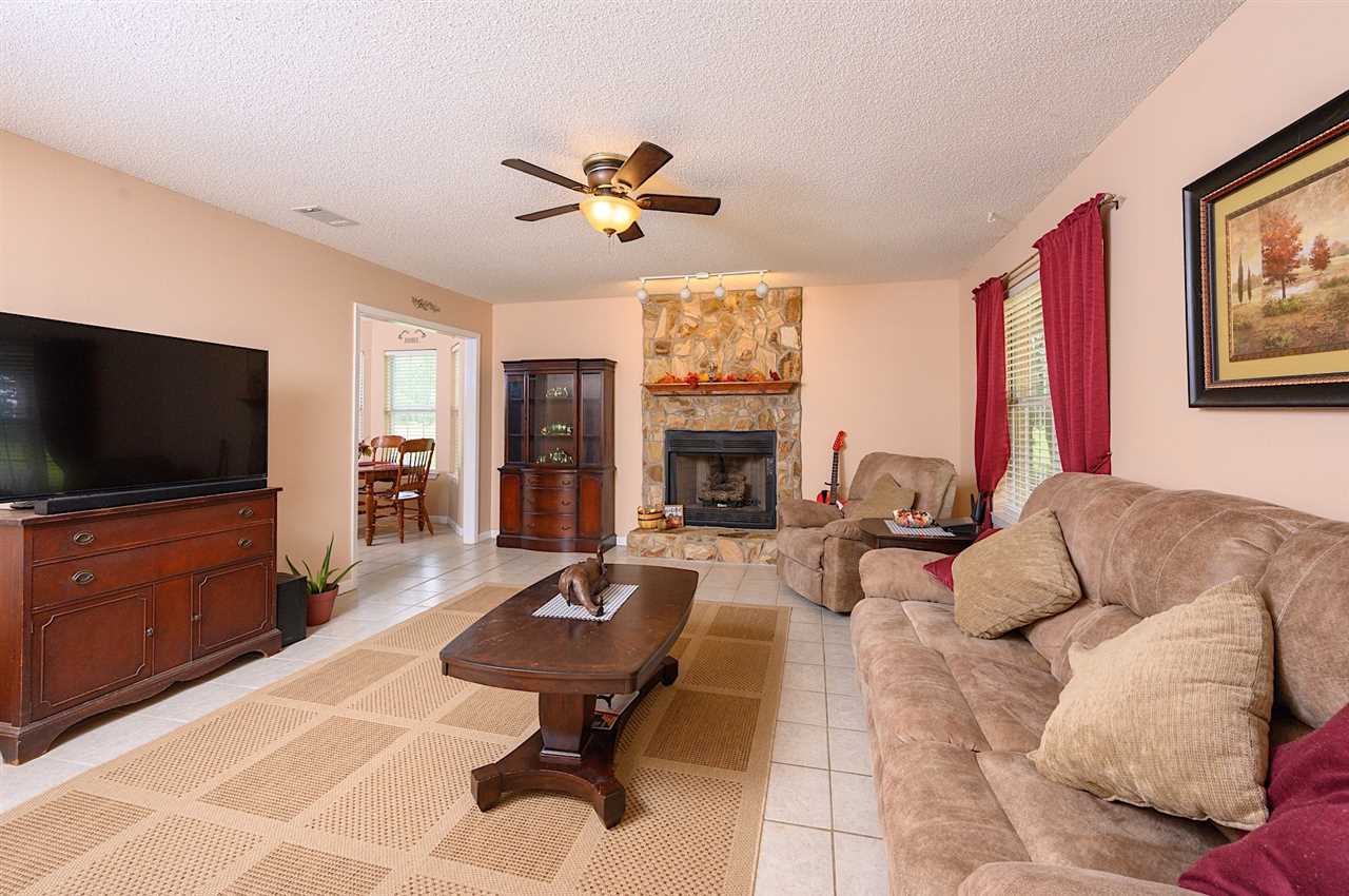 24237 Buckhorn Road Robertsdale, AL 36567 - Photo 4 of 26