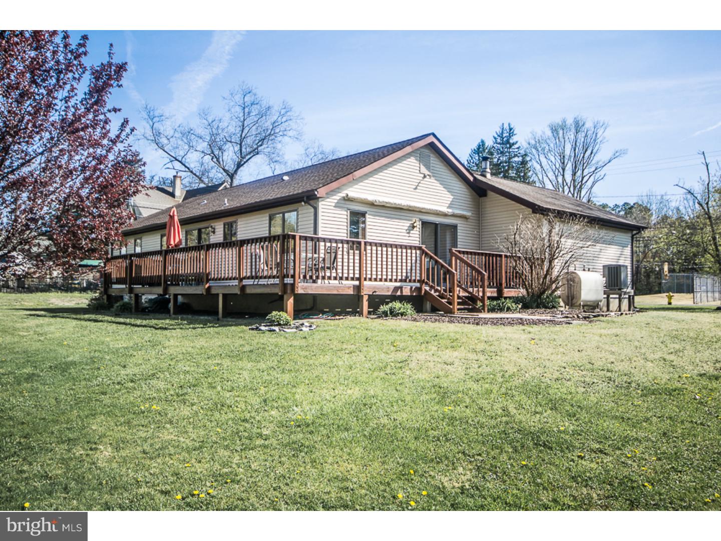 112 4 Mile Road Pemberton, NJ 08068 - Photo 3 of 19