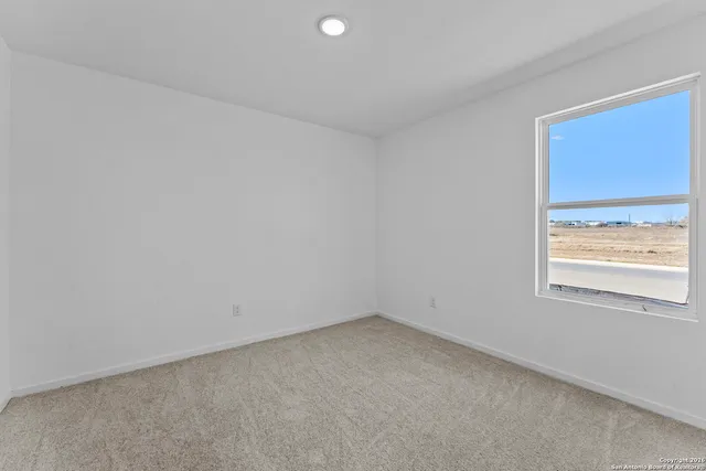 $275,000 | 101 Ellendale Place, Fredericksburg, TX 78624