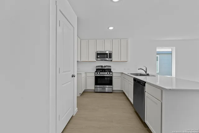 $275,000 | 101 Ellendale Place, Fredericksburg, TX 78624