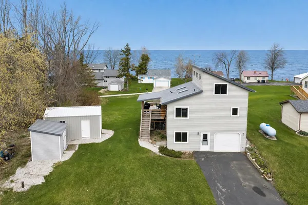 $435,000 | 10890 North Bayshore Road, Brussels, WI 54204