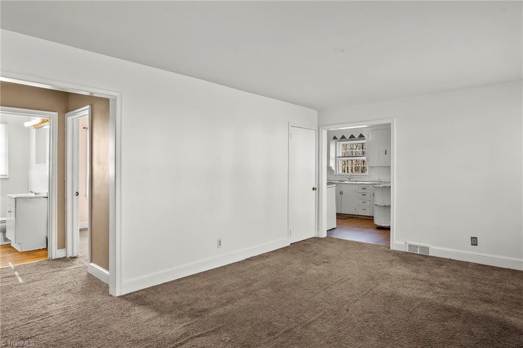 3624 Yadkinville Road Winston-Salem, NC 27106 - Photo 6 of 24