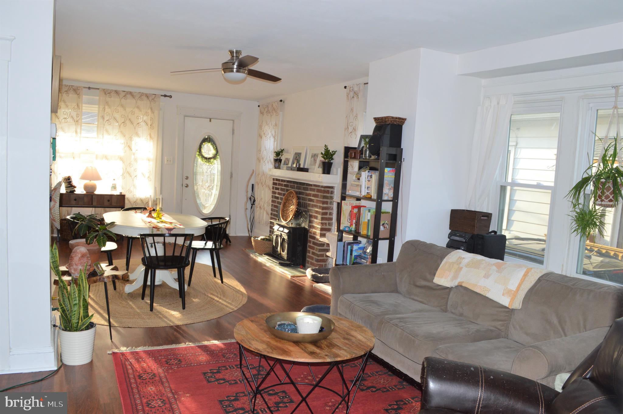 17 West Roland Road Brookhaven, PA 19015 - Photo 4 of 30 Living room to dining room