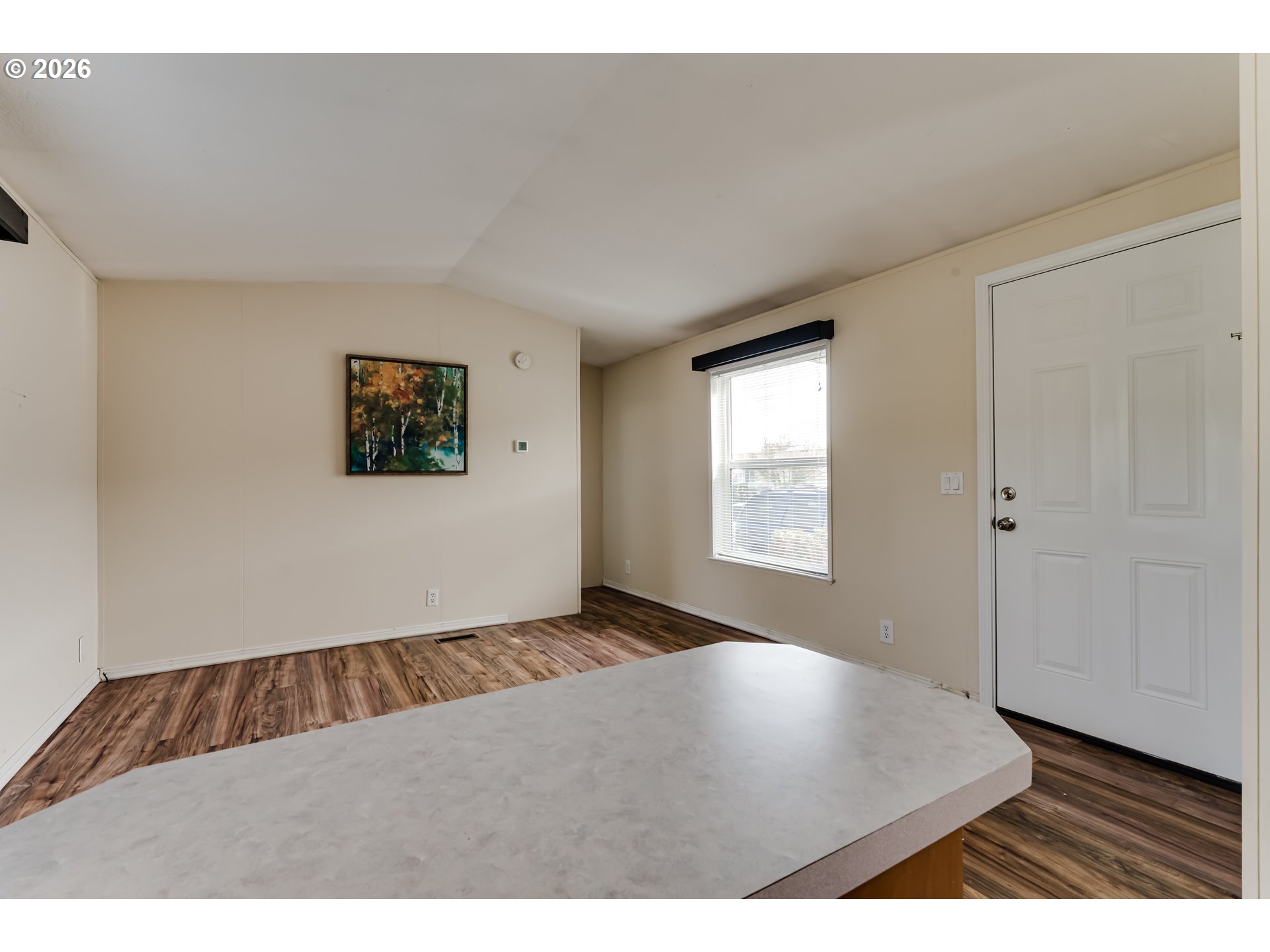 1699 North Terry Street Eugene, OR 97402 - Photo 7 of 30 a view of an empty room and window