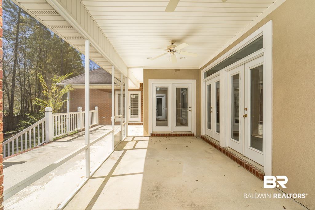 212 North Circle Fairhope, AL 36532 - Photo 24 of 29 Back Porch to Deck