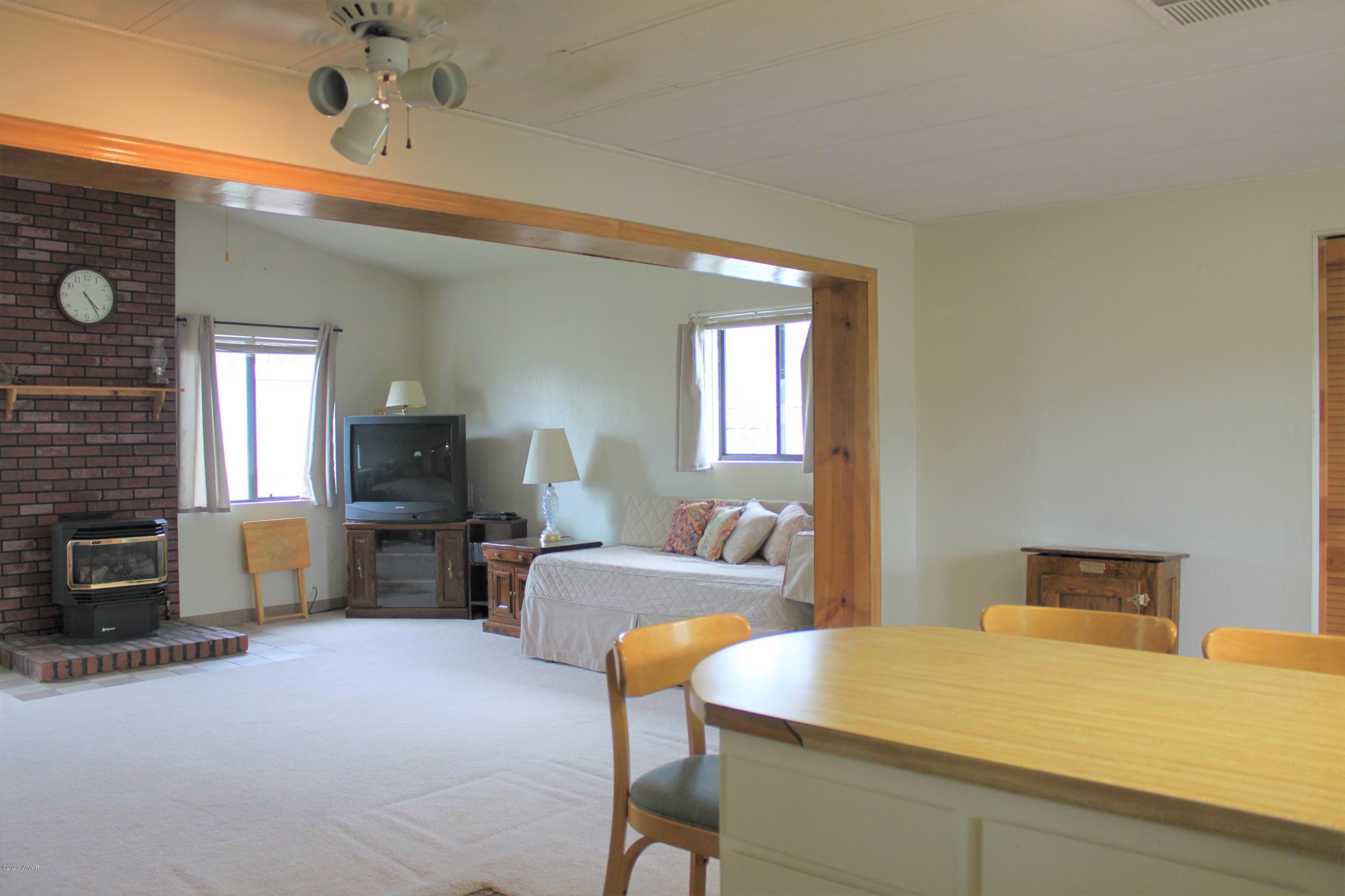 727 South Butler Street Eagar, AZ 85925 - Photo 8 of 24