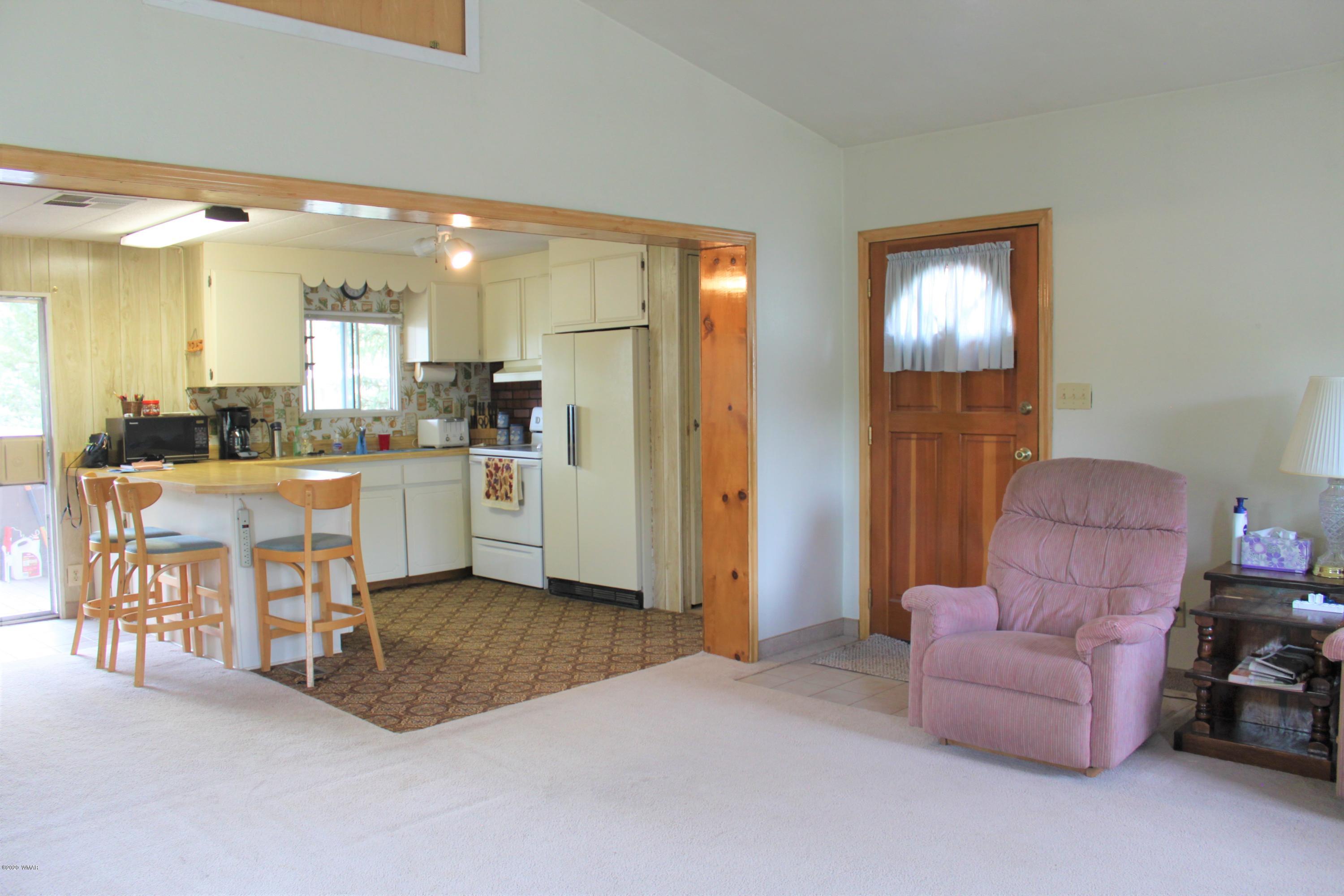 727 South Butler Street Eagar, AZ 85925 - Photo 10 of 24