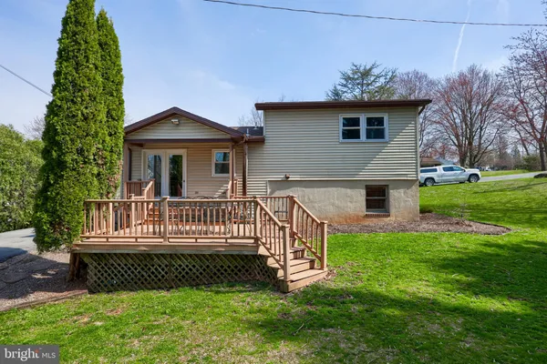 $339,900 | 8 Bunker Hill Road, Stevens, PA 17578