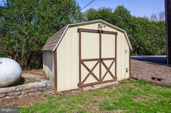 $339,900 | 8 Bunker Hill Road, Stevens, PA 17578