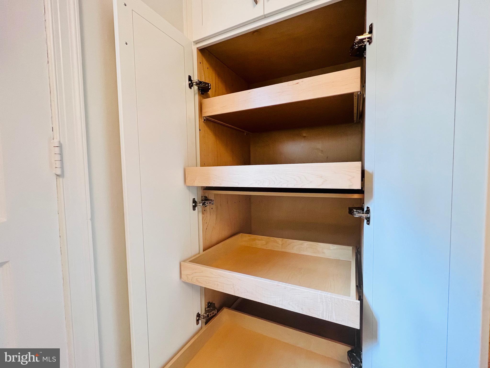 7208 Exeter Road Bethesda, MD 20814 - Photo 9 of 26 Built in closet