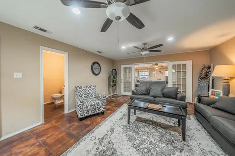 $249,990 | 613 Overlook Drive North, Kerens, TX 75144