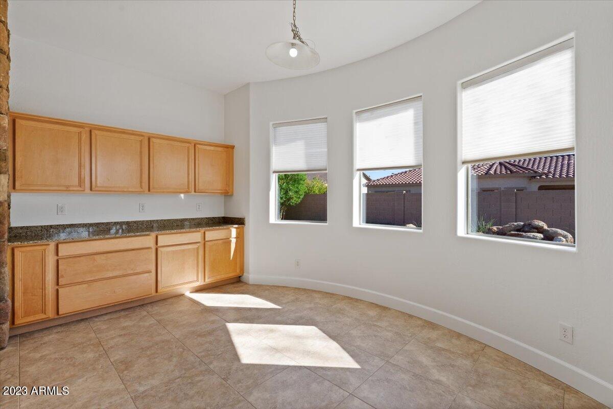 2413 West Sienna Bouquet Place Phoenix, AZ 85085 - Photo 24 of 61 19-Casual Dining in Kitchen