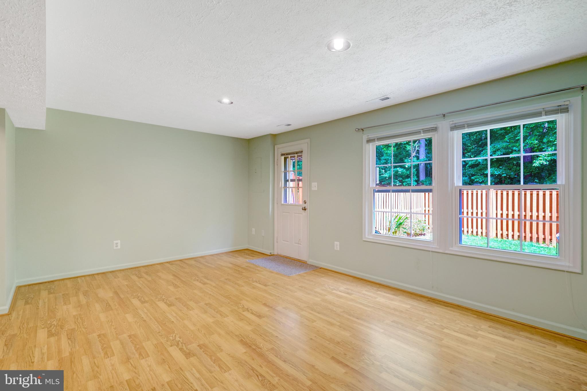 7516 Aspenpark Road Lorton, VA 22079 - Photo 42 of 58
