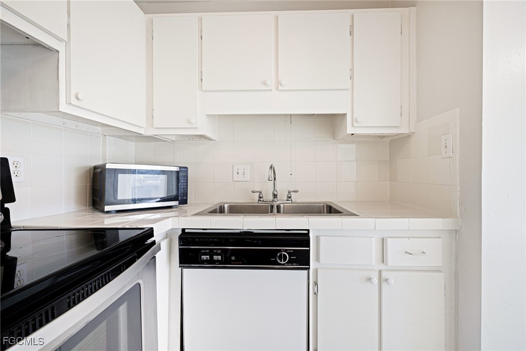 2350 West First Street, Unit 205 Fort Myers, FL 33901 - Photo 14 of 43