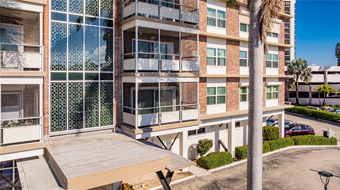 2350 West First Street, Unit 205 Fort Myers, FL 33901 - Photo 3 of 43