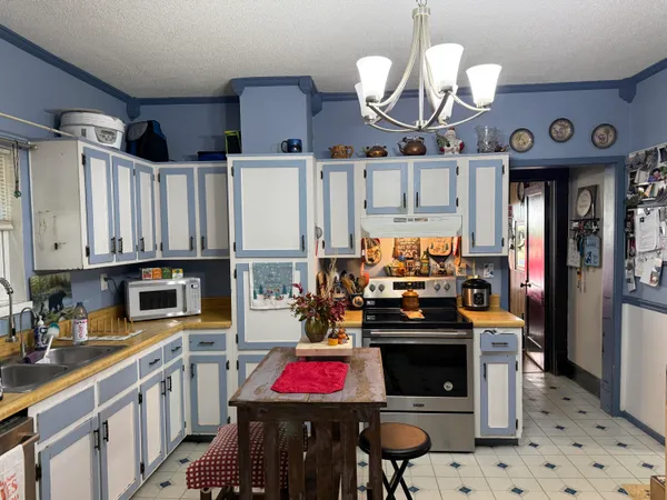 $119,900 | 617 Roxbury Street, Clifton Forge, VA 24422