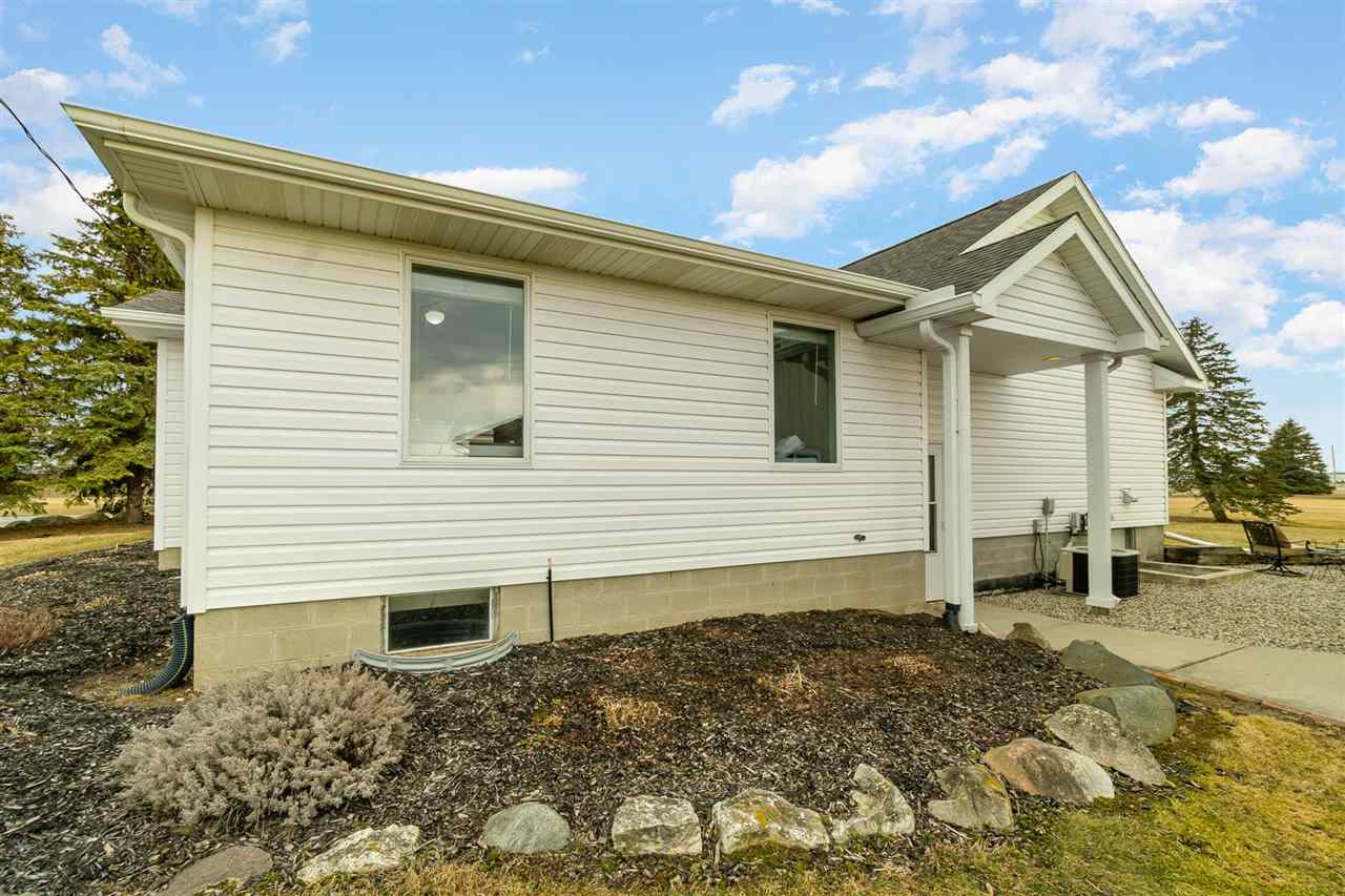 1705 Lone Road Freeland, MI 48623 - Photo 5 of 45