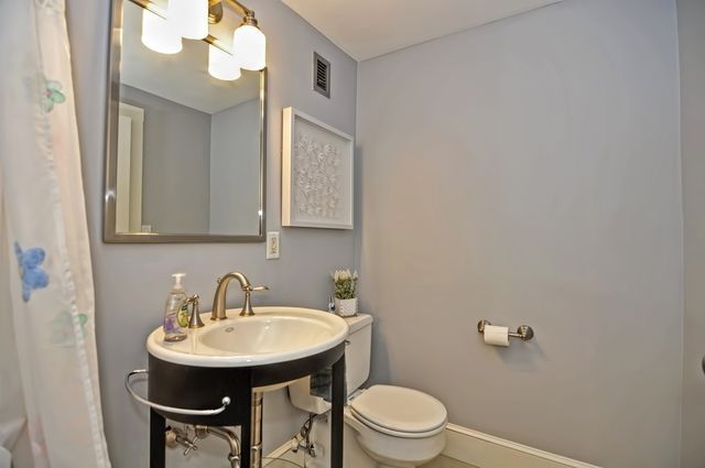 $844,000 | 42 8th Street, Unit 3507, Boston, MA 02129