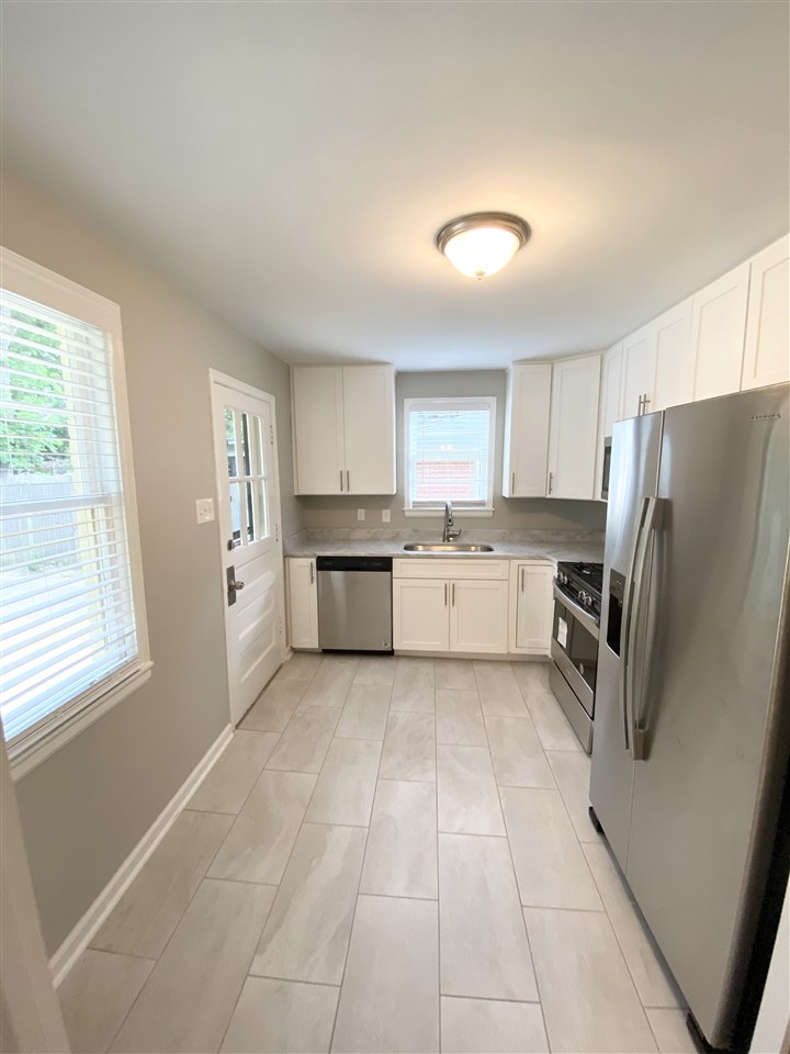 1118 Marcia Road Memphis, TN 38117 - Photo 4 of 15