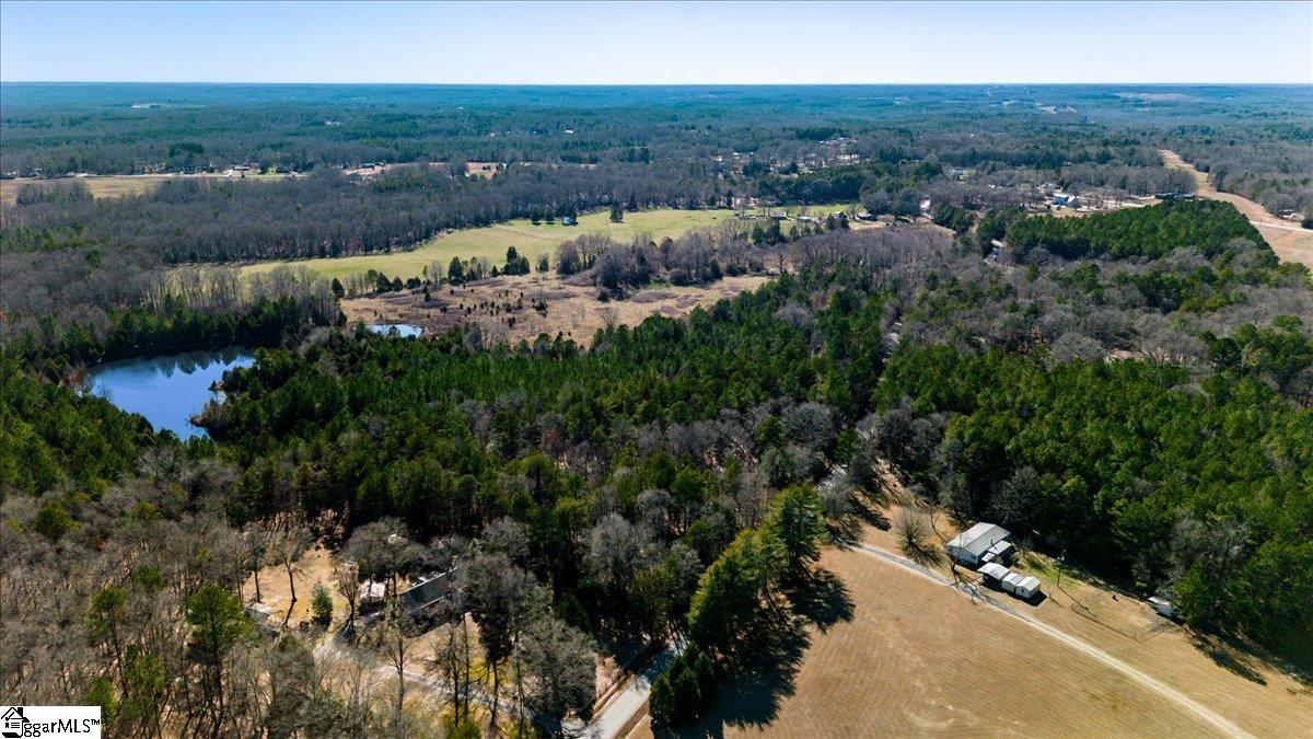 175 Pearson Road Belton, SC 29627 - Photo 7 of 26