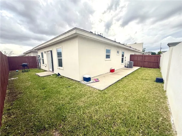 $1,150 | 1600 Angelina Drive, Unit 4, San Juan, TX 78589