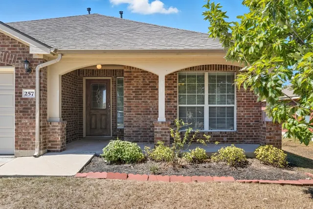 $1,850 | 257 Firwood North, Kyle, TX 78640