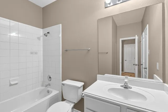 $1,850 | 257 Firwood North, Kyle, TX 78640