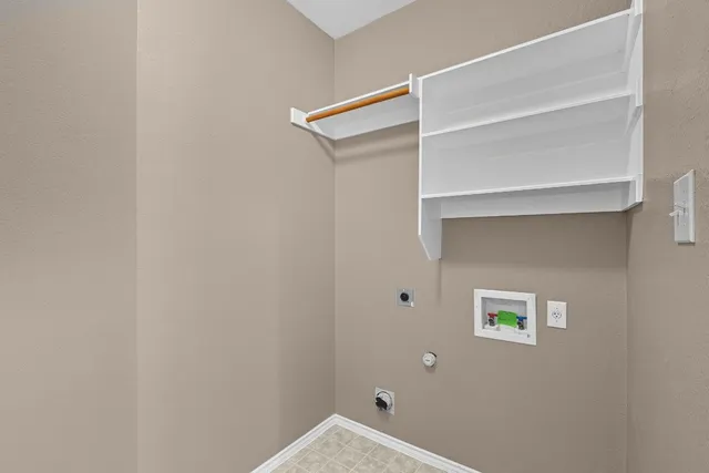 $1,850 | 257 Firwood North, Kyle, TX 78640