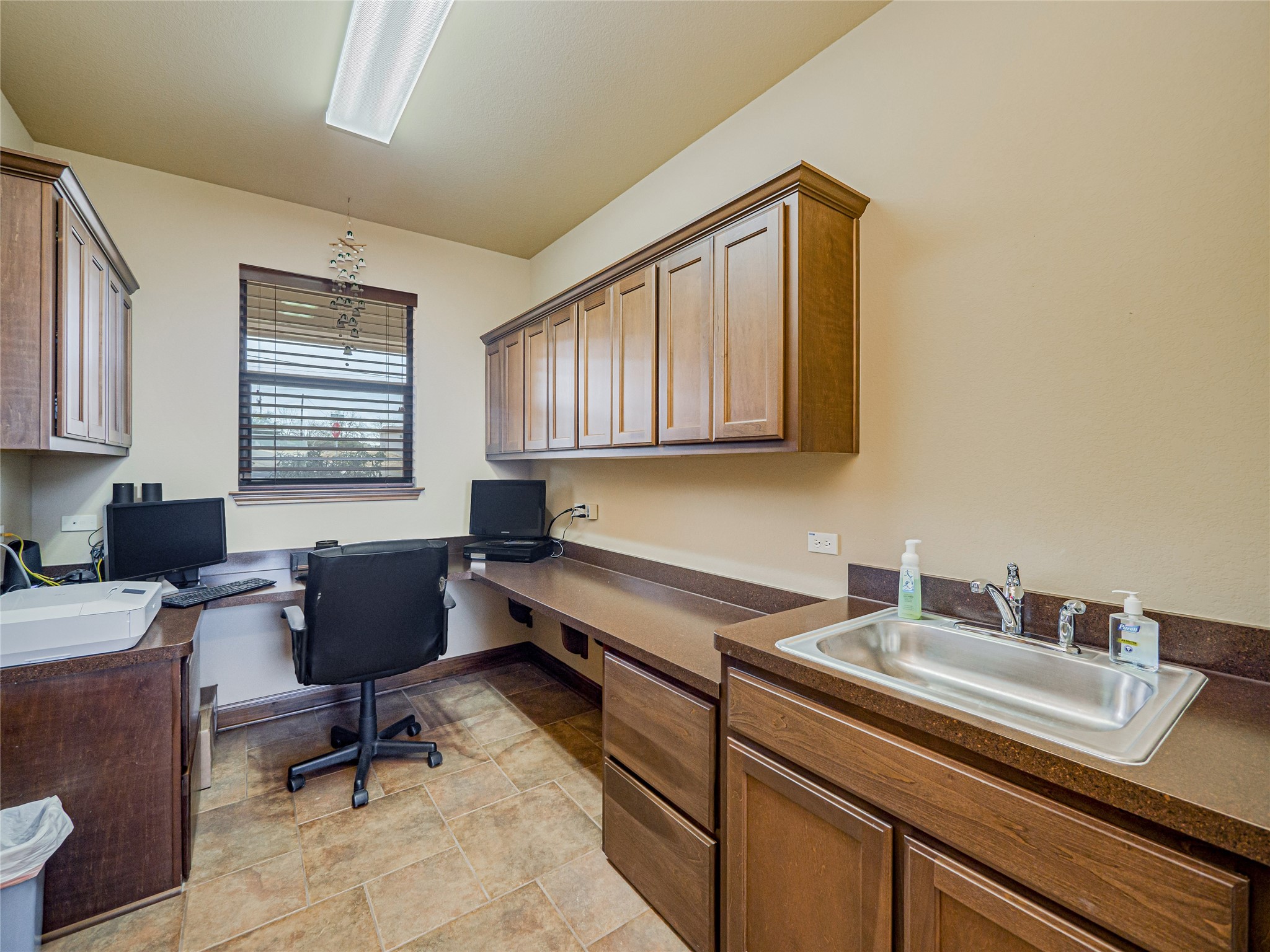 21012 N Ridge Lago Vista, TX 78645 - Photo 15 of 37