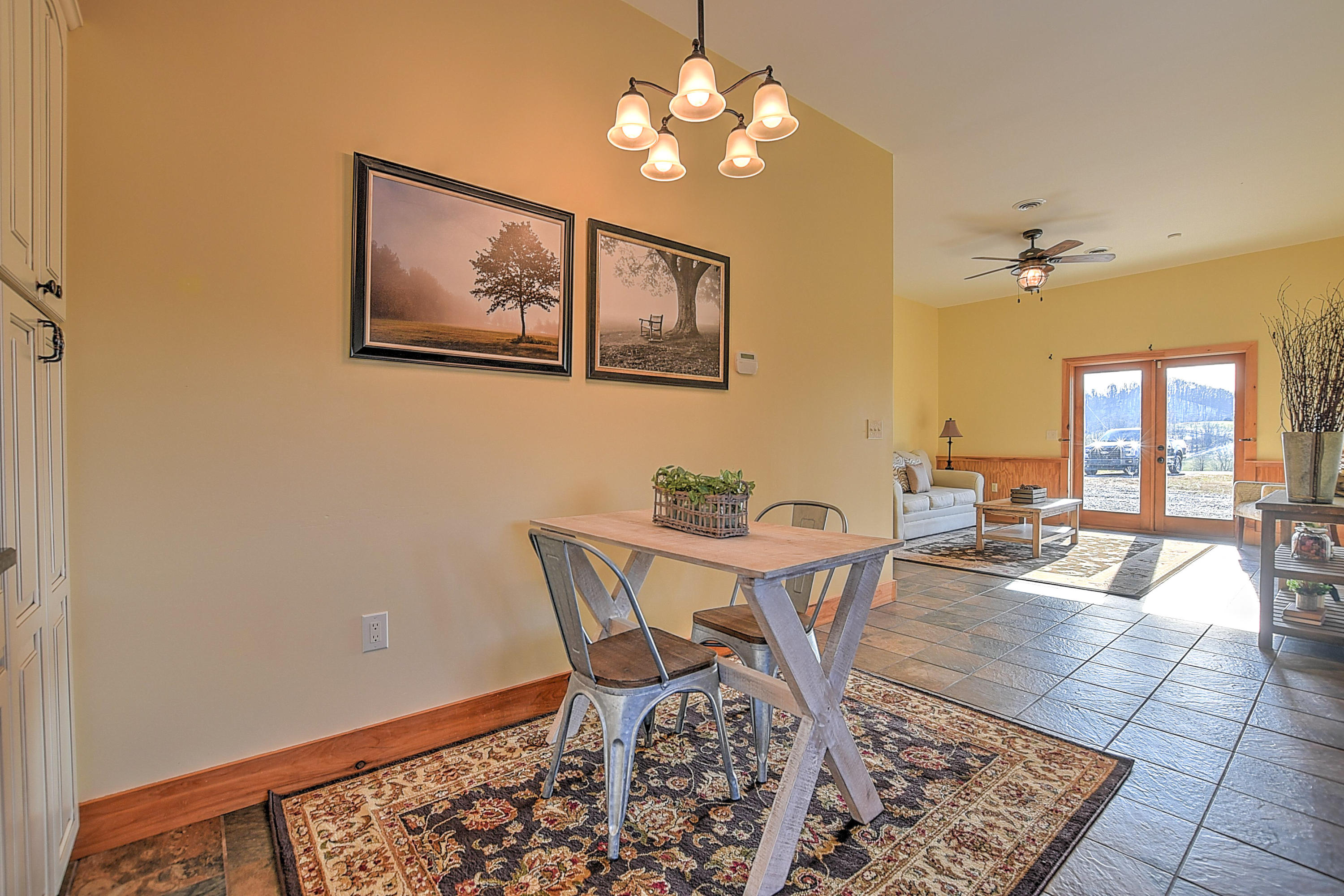 10357 Rich Valley Road Bristol, VA 24202 - Photo 15 of 38 10357 Rich Valley Rd-11